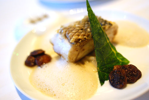 Crispy Sea Bass with Delicate Spices