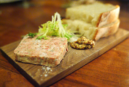 pate, campagnola, accompaniments