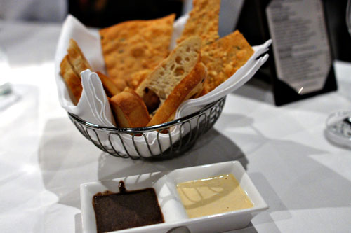 Xiomara Bread Basket