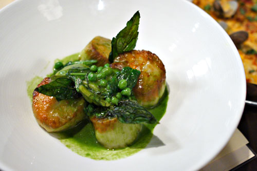 Maine Scallops, English Pea Ravioli, Lemon Marmalade