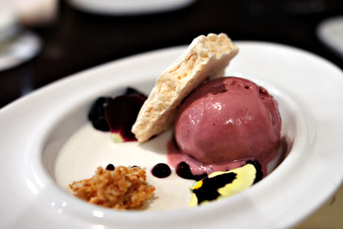 Coconut Crème, Blackberry Parfait, Blackberries