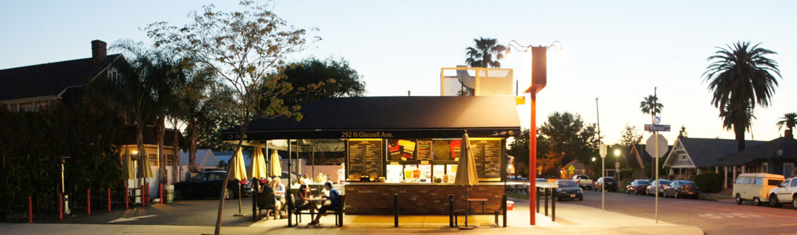 Bruxie Exterior