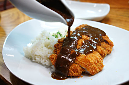 Pork cutlet curry, crispy fried kurobuta pork loin