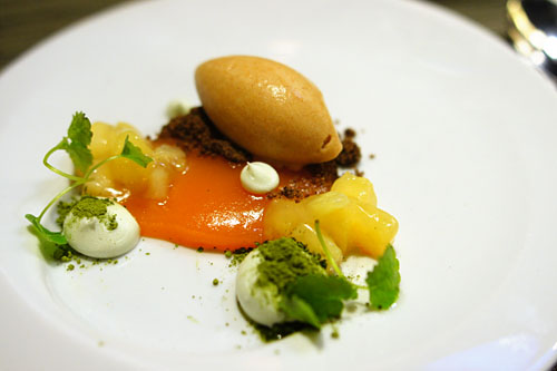 Apricot, buckwheat, brown butter, quince, green tea