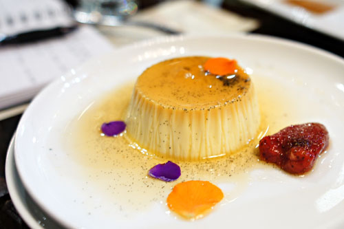 vanilla bean pisco flan