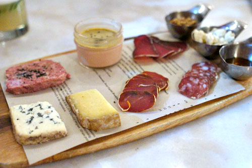 CHARCUTERIE & CHEESE SELECTION