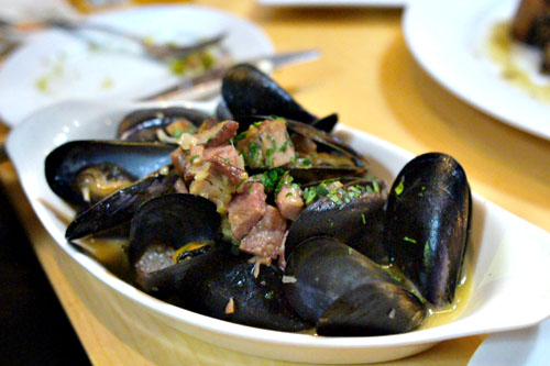 Carlsbad Mussels, Smoky Bacon