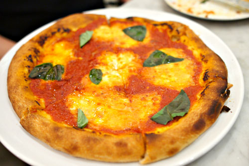 Margherita pizza