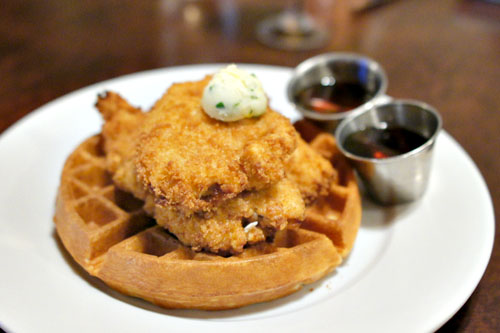 Chicken n' Waffle