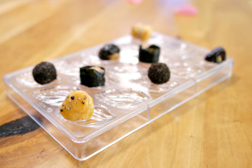 FOIE GRAS | CROQUE-EN-BOUCHE + BONBON + SEAWEED + ARMAGNAC