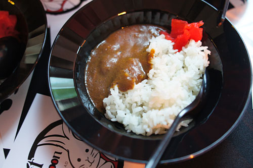 Beef Tongue Curry: Chopped Beef Tongue with White Rice, Curry Sauce and Pickles