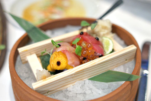 Chirashi Sushi, Blue Fin Tuna, Hamachi, Salmon Pearls, Uni