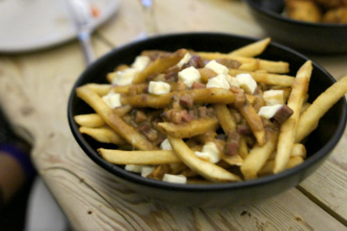 SMOKED MEATS POUTINE