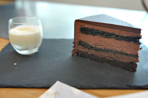 CHOCOLATE LAYERED MOUSSE CAKE