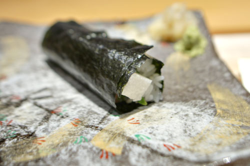 Yamaimo Ume Shiso Handroll