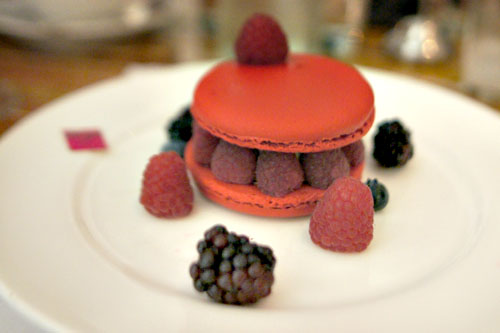 Le Grand Macaron