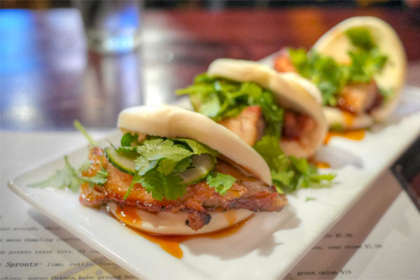 Slow Roasted Porkbelly Steamed Bun 'tacos'