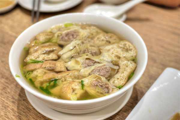 #13 - Green Bean Noodle Soup With Fried Beancurd Puff and Pork Roll