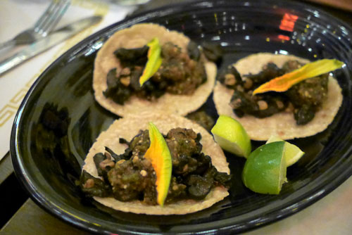 Hongos y Huitlacoche Tacos