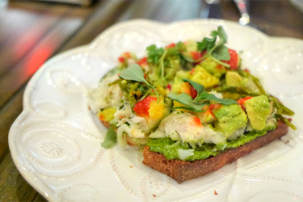 DUNGENESS CRAB TOAST