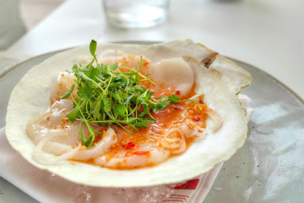 Phla Hoi Chell / Sliced Raw Scallops