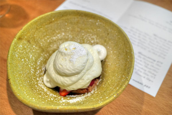 Strawberry cake, meringue, chantilly