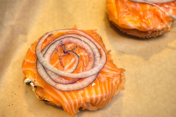 Bagel w/ Lox & Cream Cheese