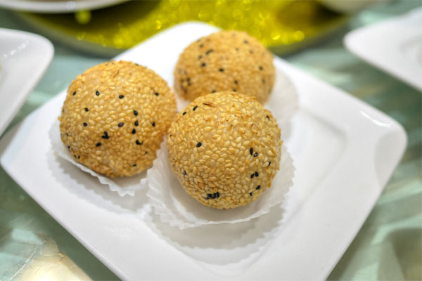 Twin Sesame Balls (#27)