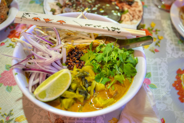 khao soi neua