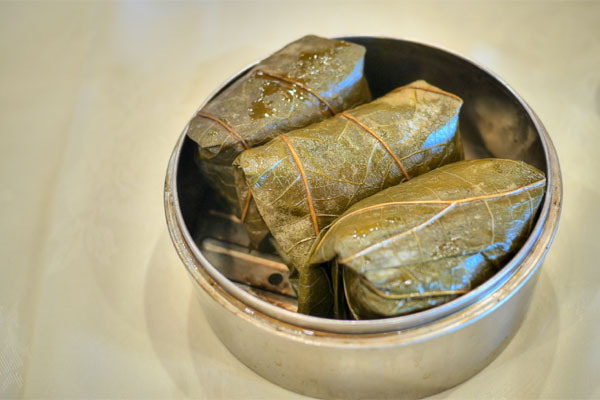 Sticky Rice Wrap with Chicken & Abalone