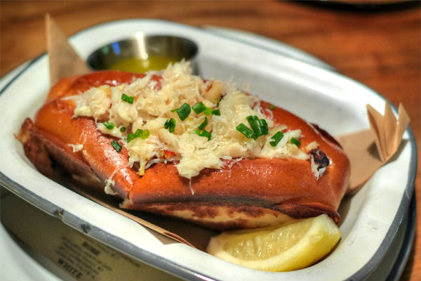 Connecticut Crab Roll