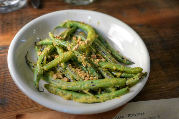 'Panang' sautéed Blue Lake beans, roasted peanuts