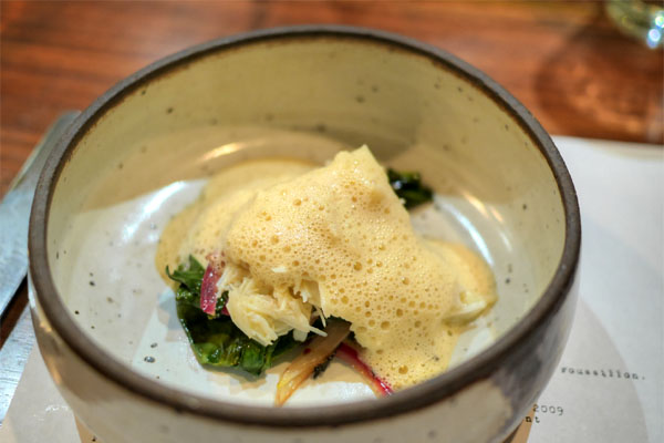 santa barbara rock crab, 'lobster bisque', cauliflower leaves, lime