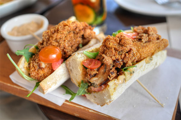 Fried Oyster Po' Boy