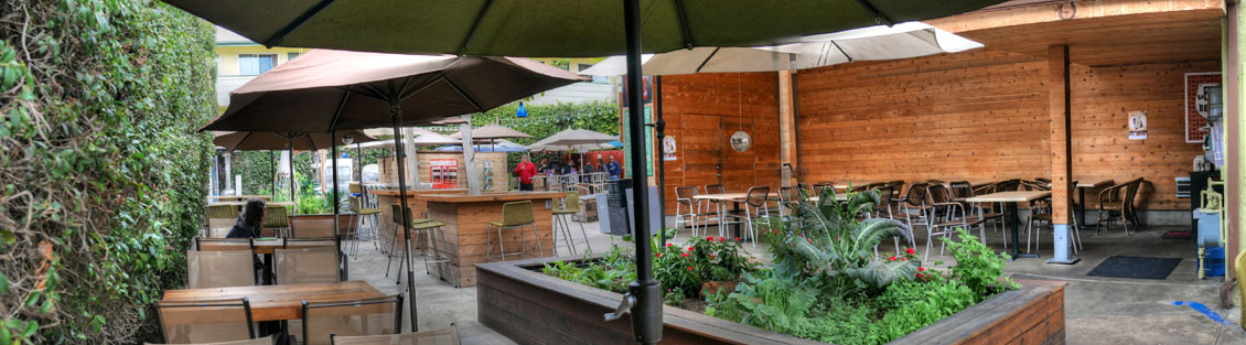 Carnitas' Snack Shack Seating