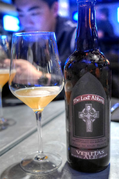 2015 The Lost Abbey Veritas 015