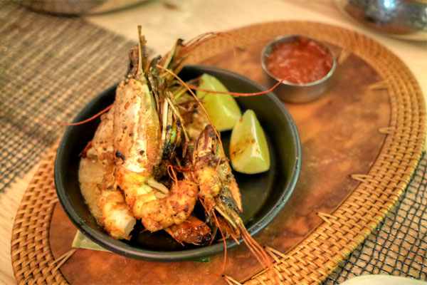 head-on prawns