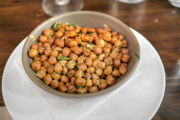 Crispy Curry Chickpeas