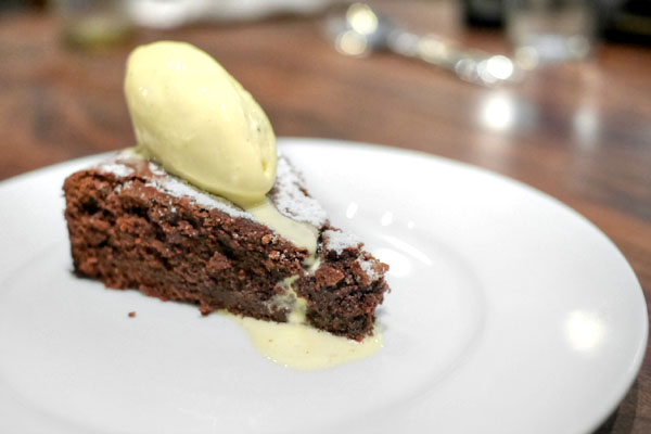 Gateau au Chocolat, Vanilla Ice Cream