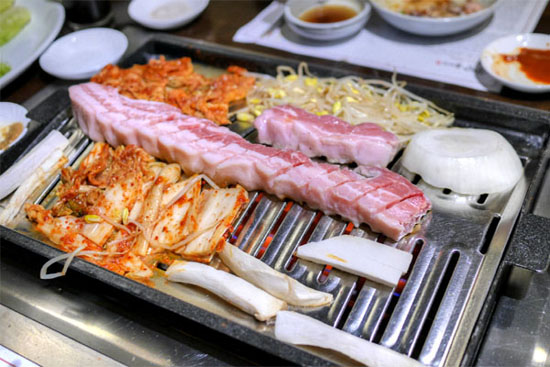 Buljip Saeng Samgyeopsal: On Grill