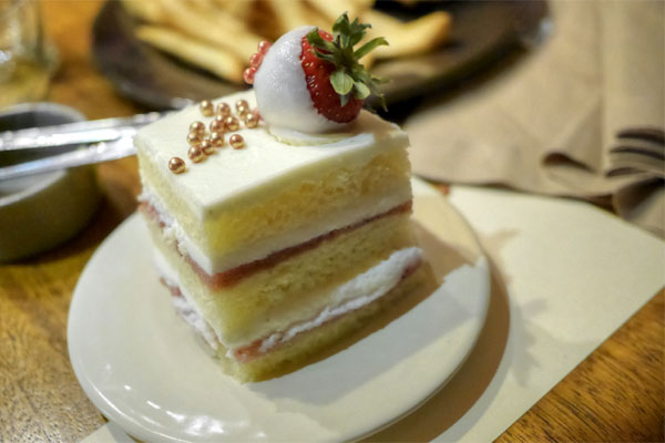 Strawberry Sheet Cake