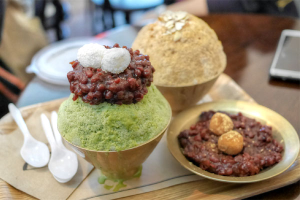 Green Snow Bowl with Red Bean