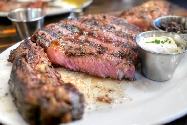 Prime Rib (20 oz. boneless) Sliced