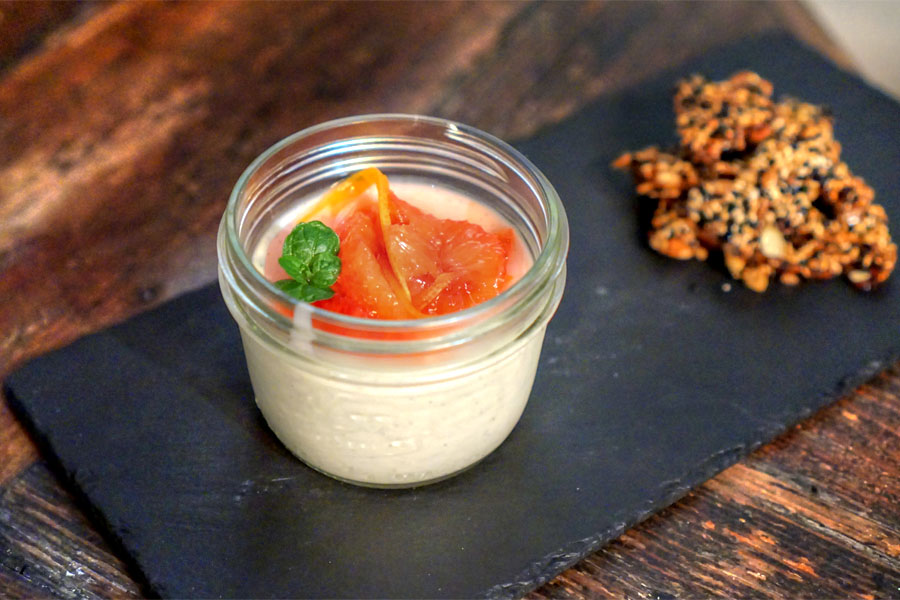 ALMOND PANNA COTTA