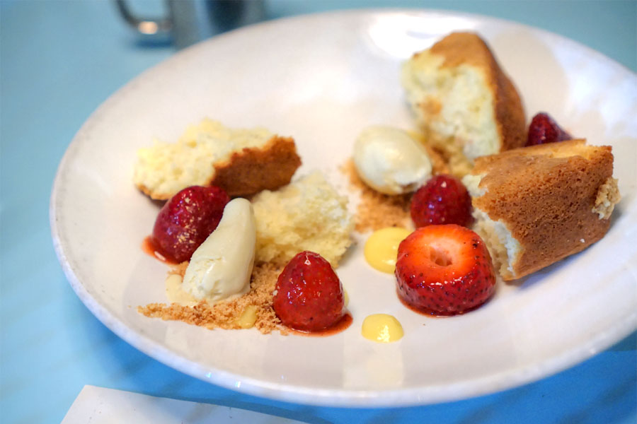 strawberry, almond & chamomile shortcake