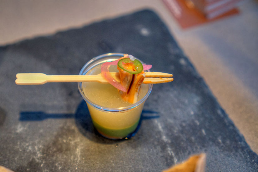 Green mussel & sea urchin sake shooter