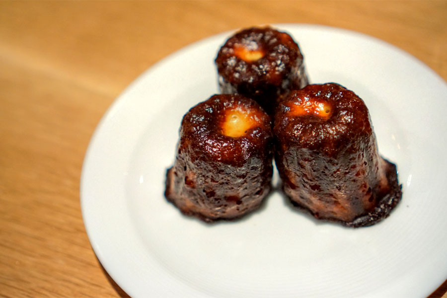 Pecorino Canelés