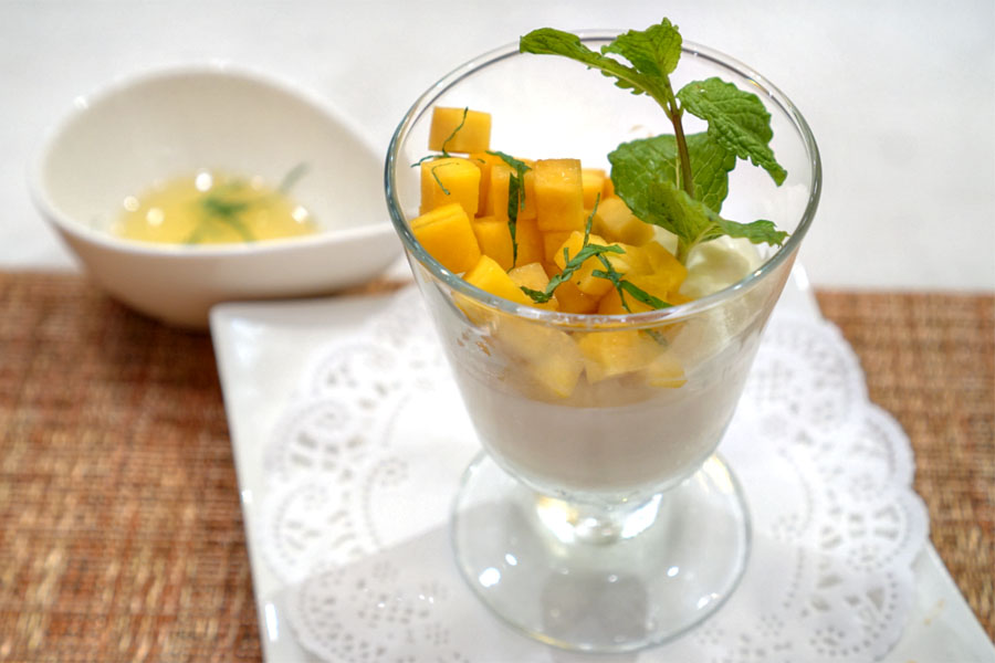 Yogurt Mousse & Fresh Mango