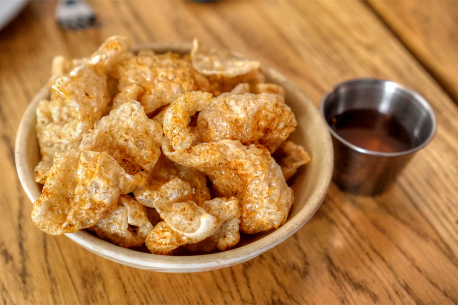 Chicharrones with spicy vinegar