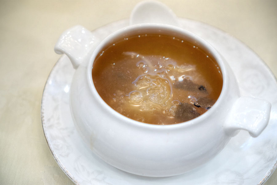 Black truffle & bird's nest thick soup